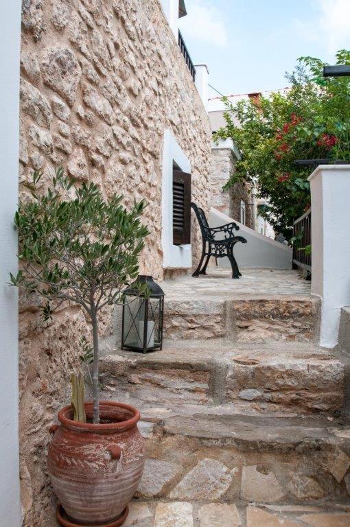 Luca'S Houses Chalki Town Exteriér fotografie